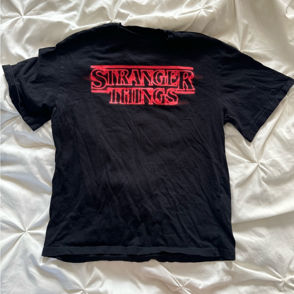 Stranger Things T-shirt Youth XL or adult small
